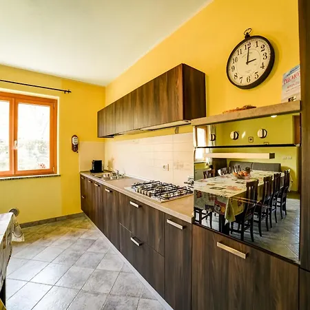 Typical Piedmontese House In The Langhe Semesterbostad Vesime