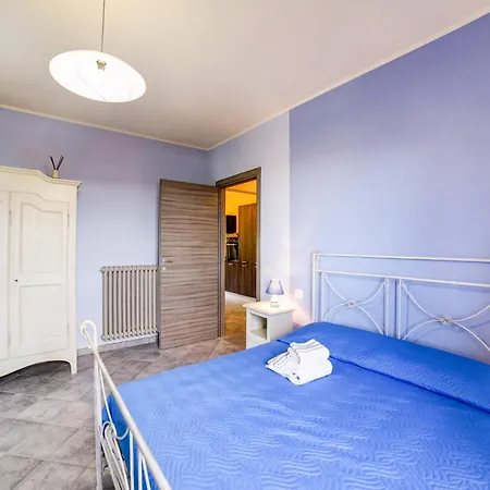 Typical Piedmontese House In The Langhe Semesterbostad