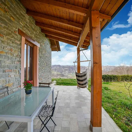 Typical Piedmontese House In The Langhe Feriehus