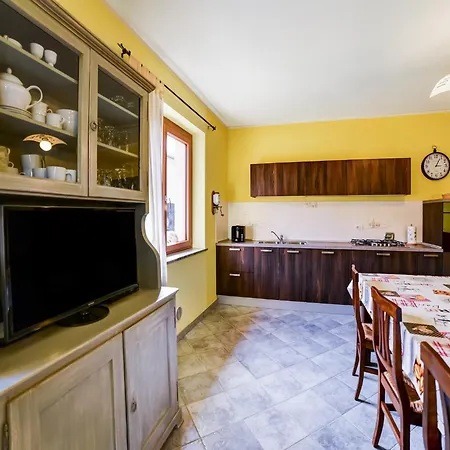 Typical Piedmontese House In The Langhe Feriehus
