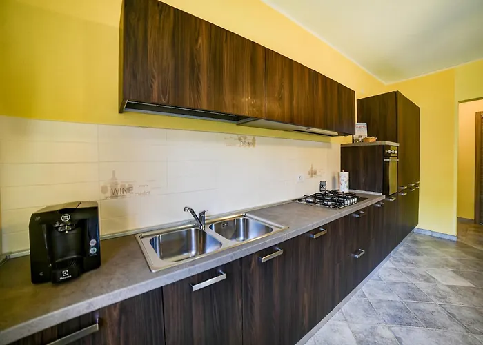 Typical Piedmontese House In The Langhe Casa de Férias *